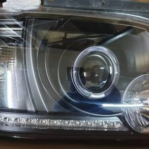 Toyota Quantum Headlights with Daytime Running Lights (set)