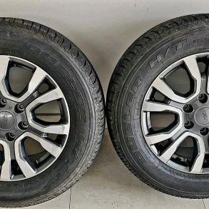 Ford Ranger Wildtrak rims with tyre