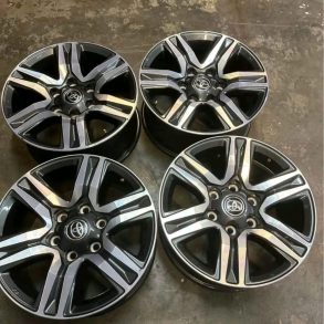 17inch Toyota Fortuner rims
