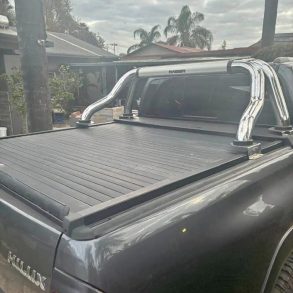 Toyota Hilux roller shutter with roll bar