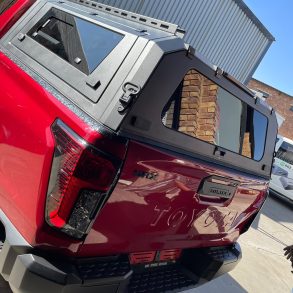 Toyota Hilux Travo double cab canopy